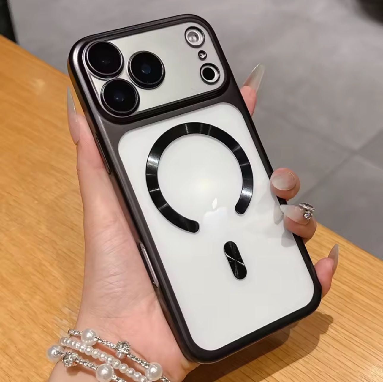 Apple Cover & Protezioni schermo: Coque iPhone 17 Pro Max Magsafe Noir - Neuve – Nuovo e nell'imballaggio originale da Roche VD venduto da GOLDEN_SHOP_24H
