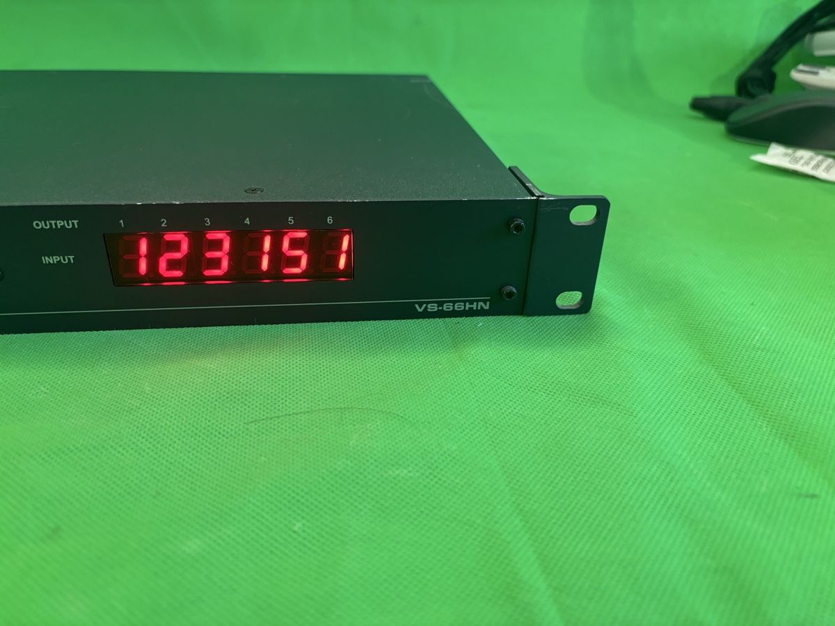 Hub & Switch: Kramer VS-66HN 6x6 HDMI Matrix Switcher – Usato da Kilchberg ZH venduto da bionicdog 1