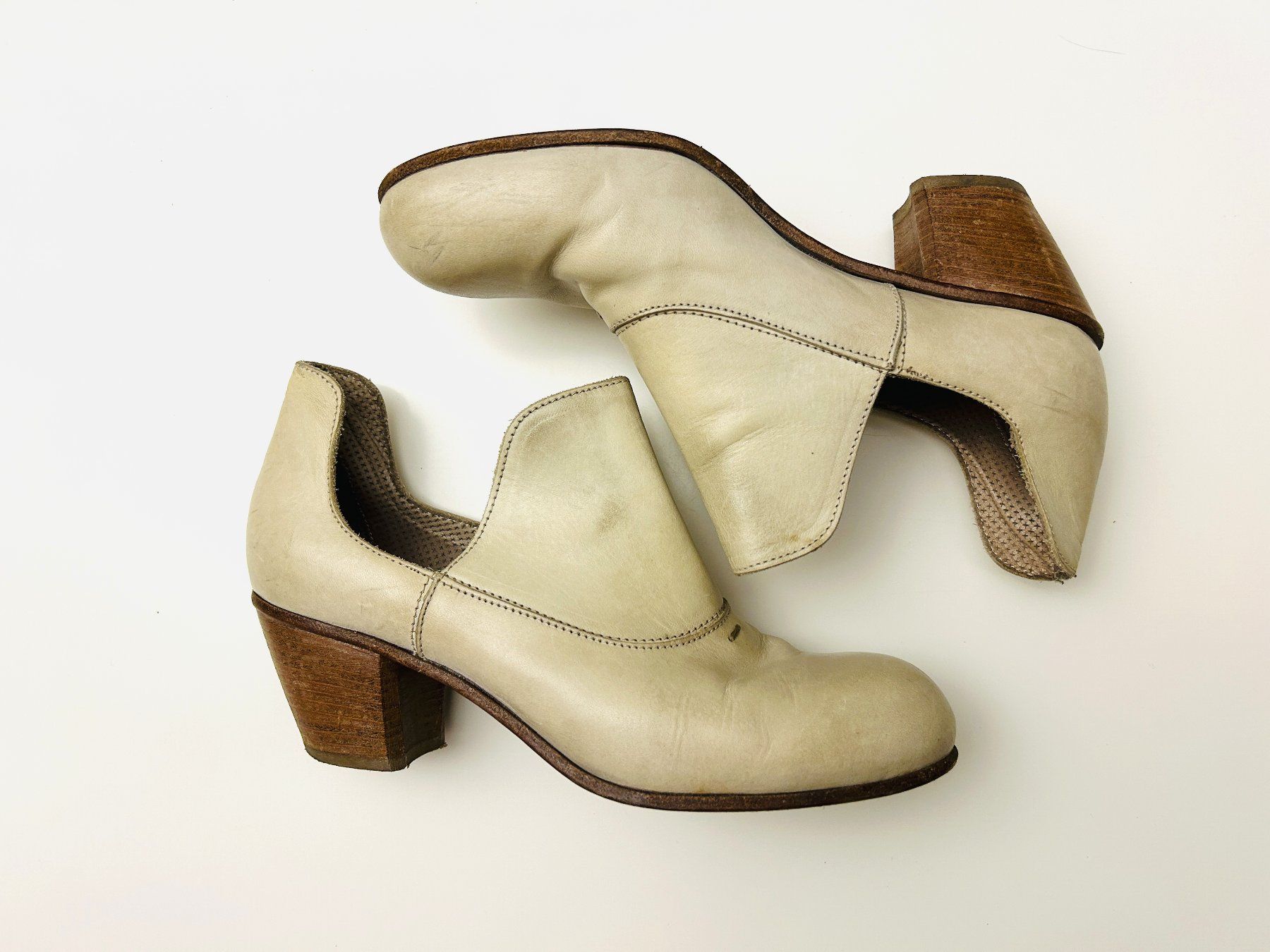 Moma Scarpe da donna: Moma Stiefeletten beige, Gr. 41 – Usato da Minusio venduto da royaldragon