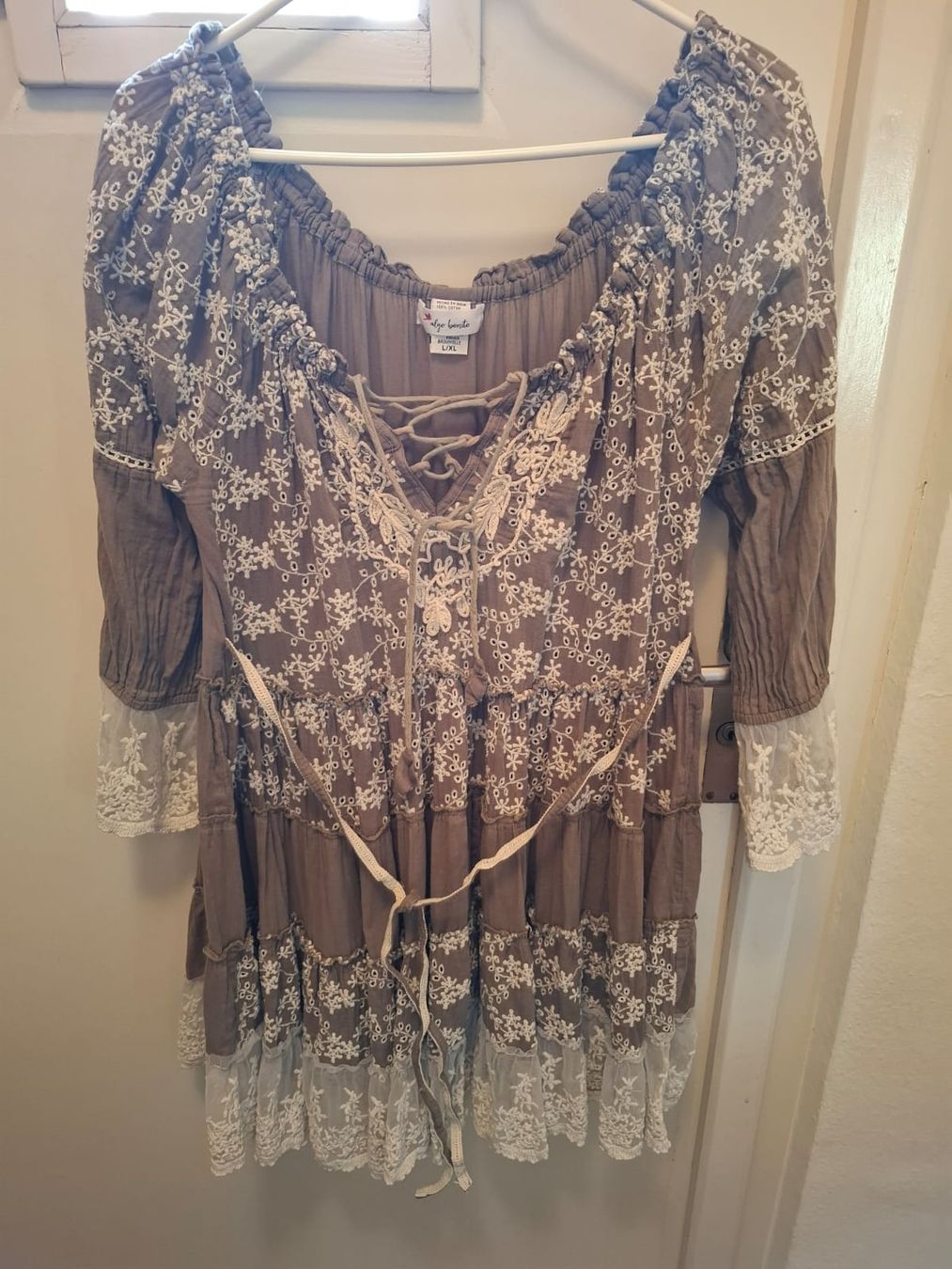 Tuniche: Tunika Gr. L/XL – Usato da Birsfelden venduto da aer_q78f