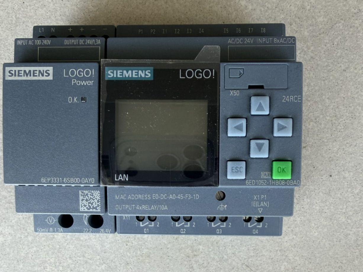 Siemens Elektronikbauteile: Siemens Logo! 24RCE – Gebraucht aus Muhen von Bau_ue