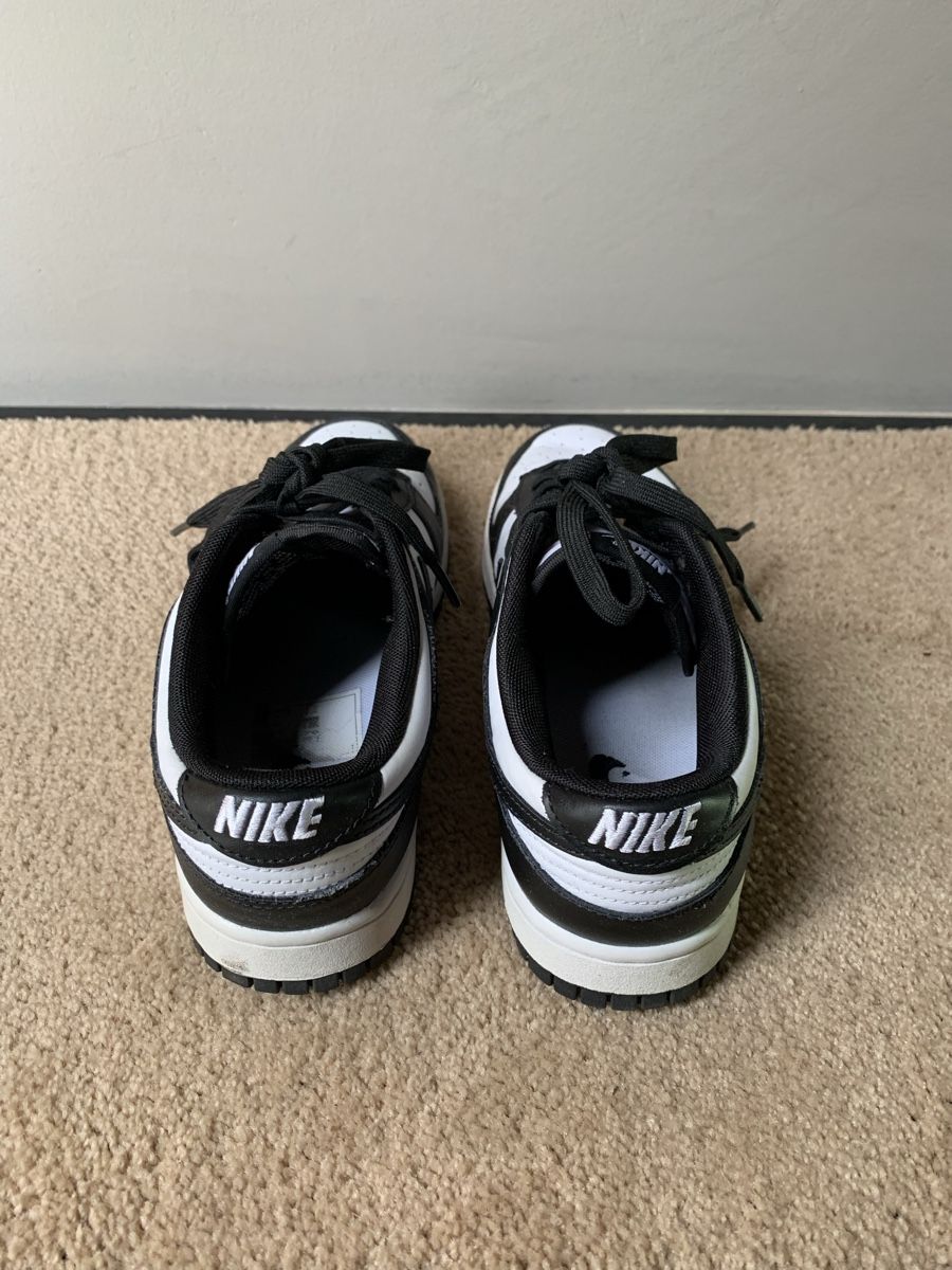 Nike Chaussures hommes: Nike Dunk Low Panda, Gr. 40.5 – D'occasion à Meilen par Tulipanorosso 2