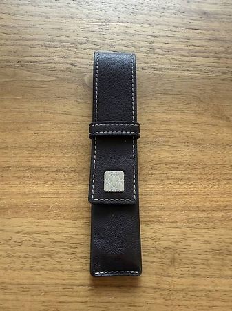 Étui Cartier en cuir, Modèle pour stylo, Authentique