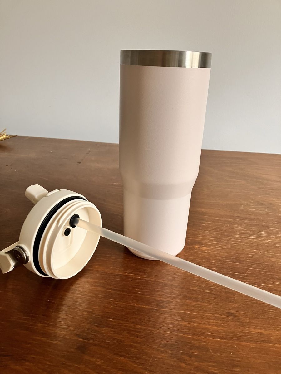 Stanley Trinkflaschen & Thermosflaschen: Stanley Cup rosa 887ml – Gebraucht aus Bern von Mawe0205 2