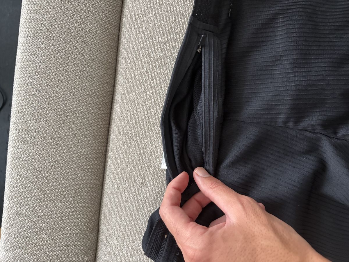 Nike Hosen: Nike Aeroswift M long  tights  – Gebraucht aus Zürich von von_sj9s 7