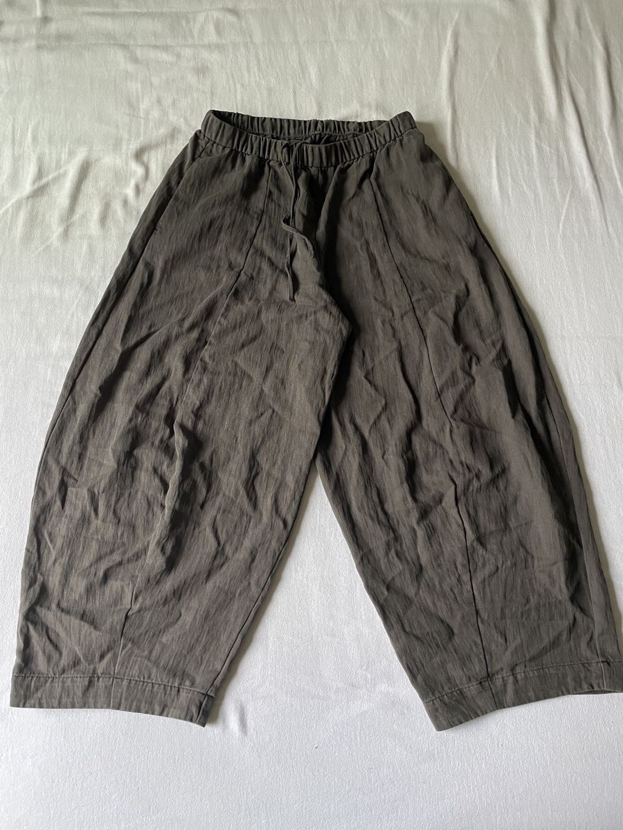 Zara Hosen: Barrel Stoffhose – Gebraucht aus Bern von Sandra_Ce