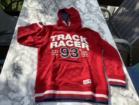Roter Hoodie "Track Racer 93" - Lässiger Look für Jungs