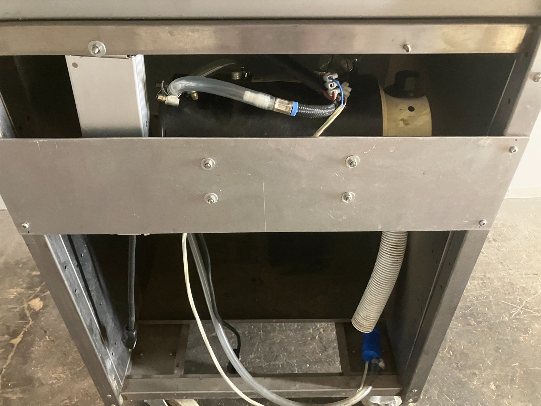 Spülbecken & Waschbecken: Profi Gastro Edelstahl Spühle ab 1.- – Gebraucht aus Lichtensteig von Buy24International 5