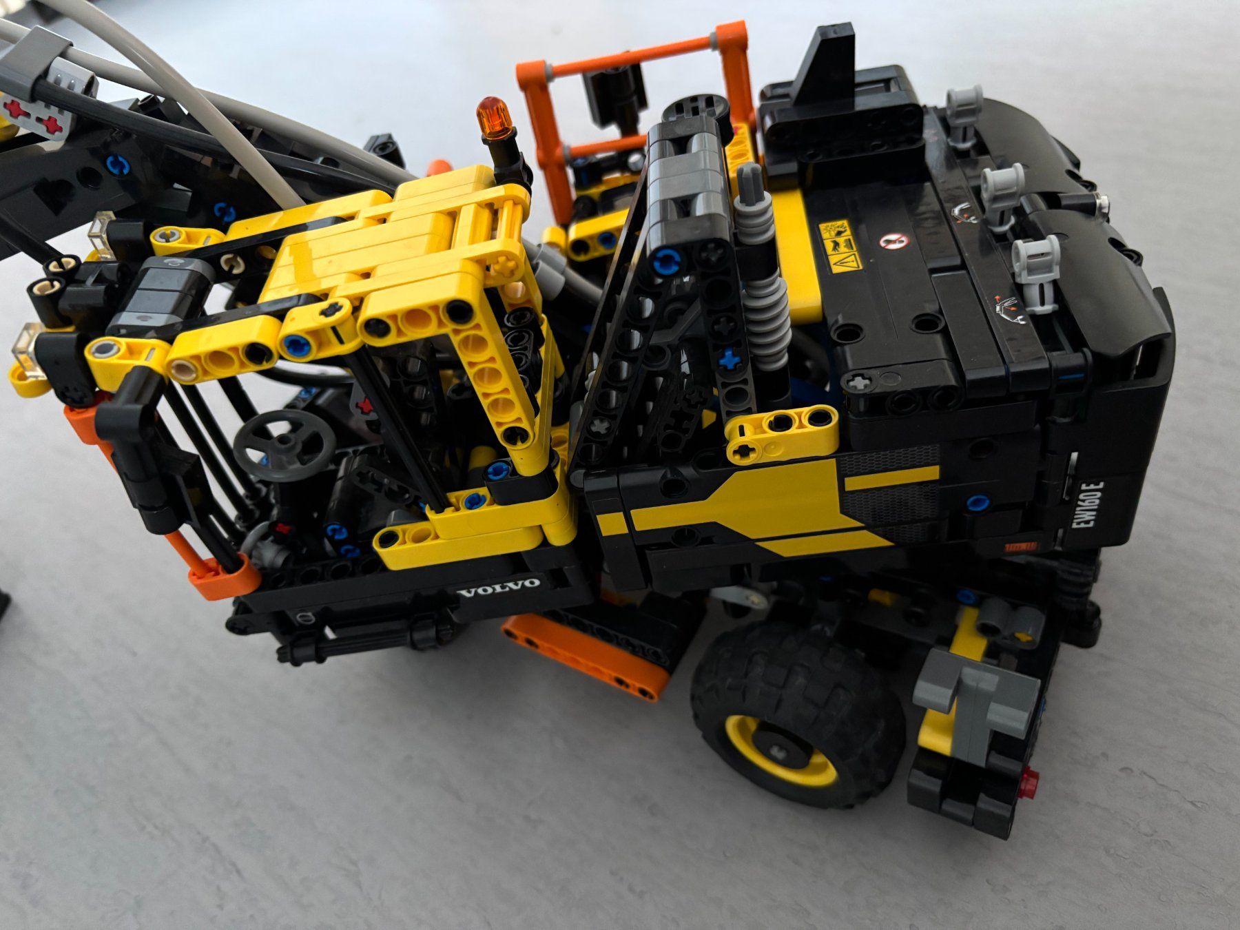 Lego Giocattoli: Lego Technics Volvo EW160E Model 42053 – Usato da Dörflingen venduto da verena052 5