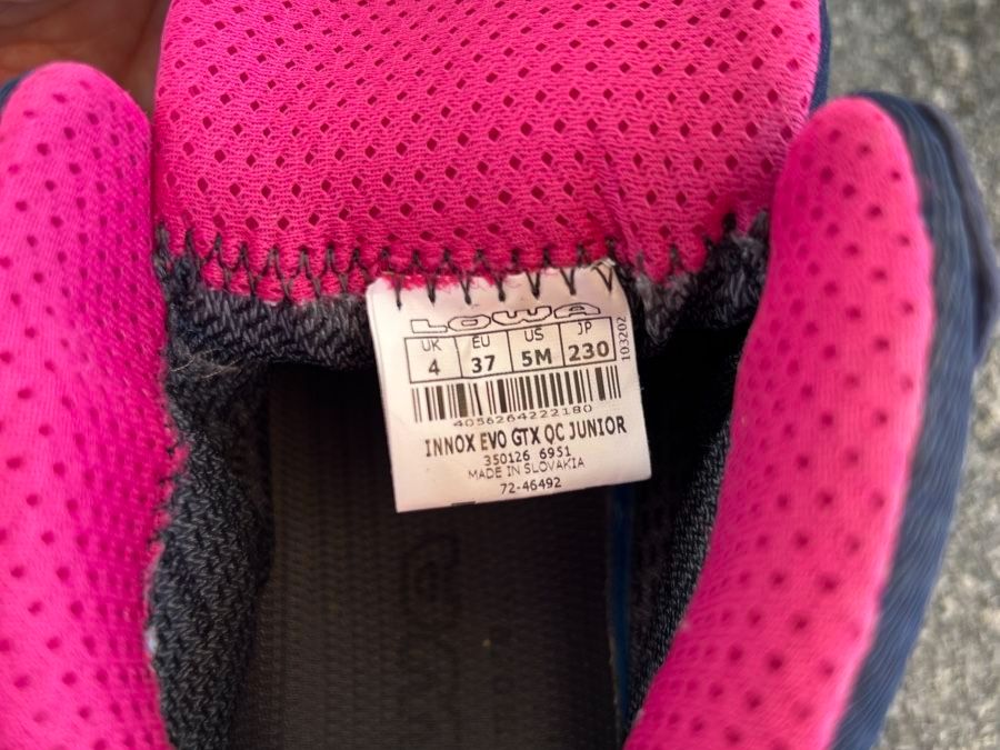 Lowa Schuhe für Mädchen: Lowa-Wanderschuhe, neuwertig, Gr. 37 – Gebraucht aus Seuzach von lalolina 4