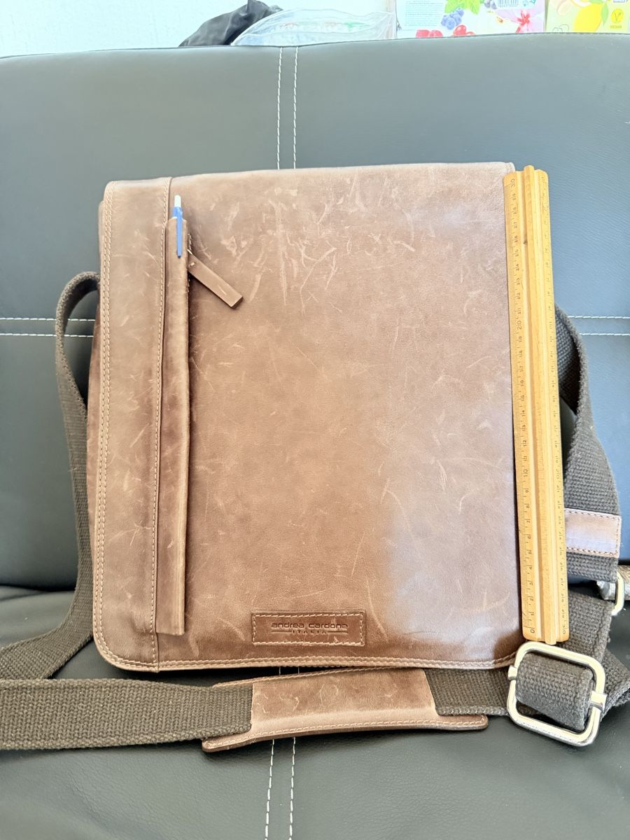 Altro in  Abbigliamento & Accessori: Brown Leather Messenger Bag Good Condition 40cm – Usato da Villars-sur-Glâne venduto da ext_5h55 2