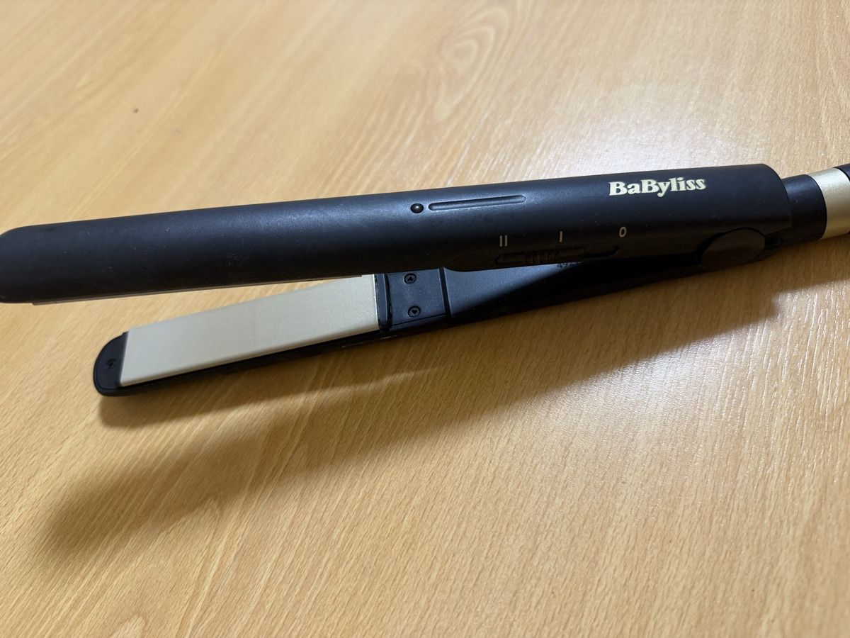 BaByliss Lockenstäbe & Haarglätter: Babyliss Glätteisen  – Gebraucht aus Visp von amwegsvenja