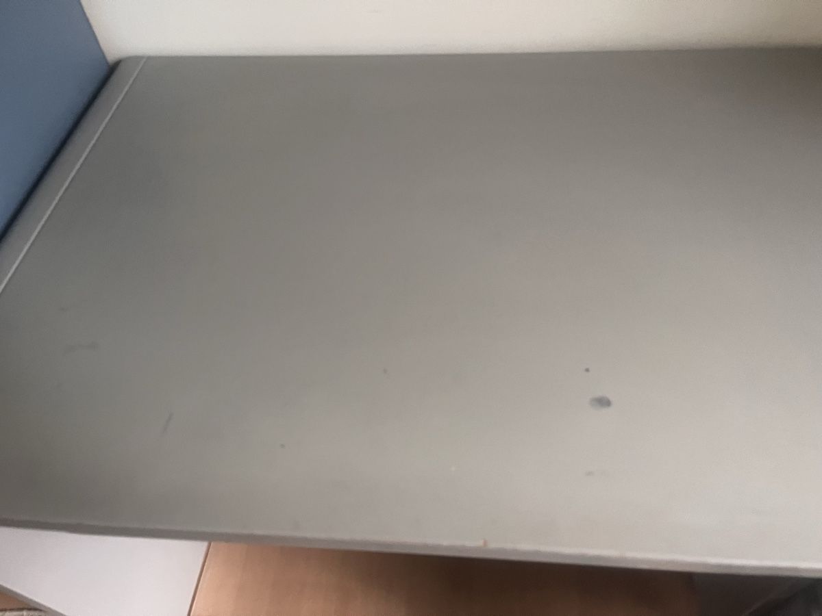 Schreibtische: Schreibtisch von laurette – Gebraucht aus Zürich von spruso3 2