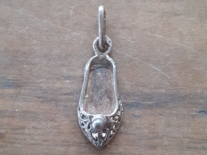Anhänger: Anhänger Bettelarmband Silber Schuh antik – Gebraucht aus Mörschwil von wunderkiste44 3