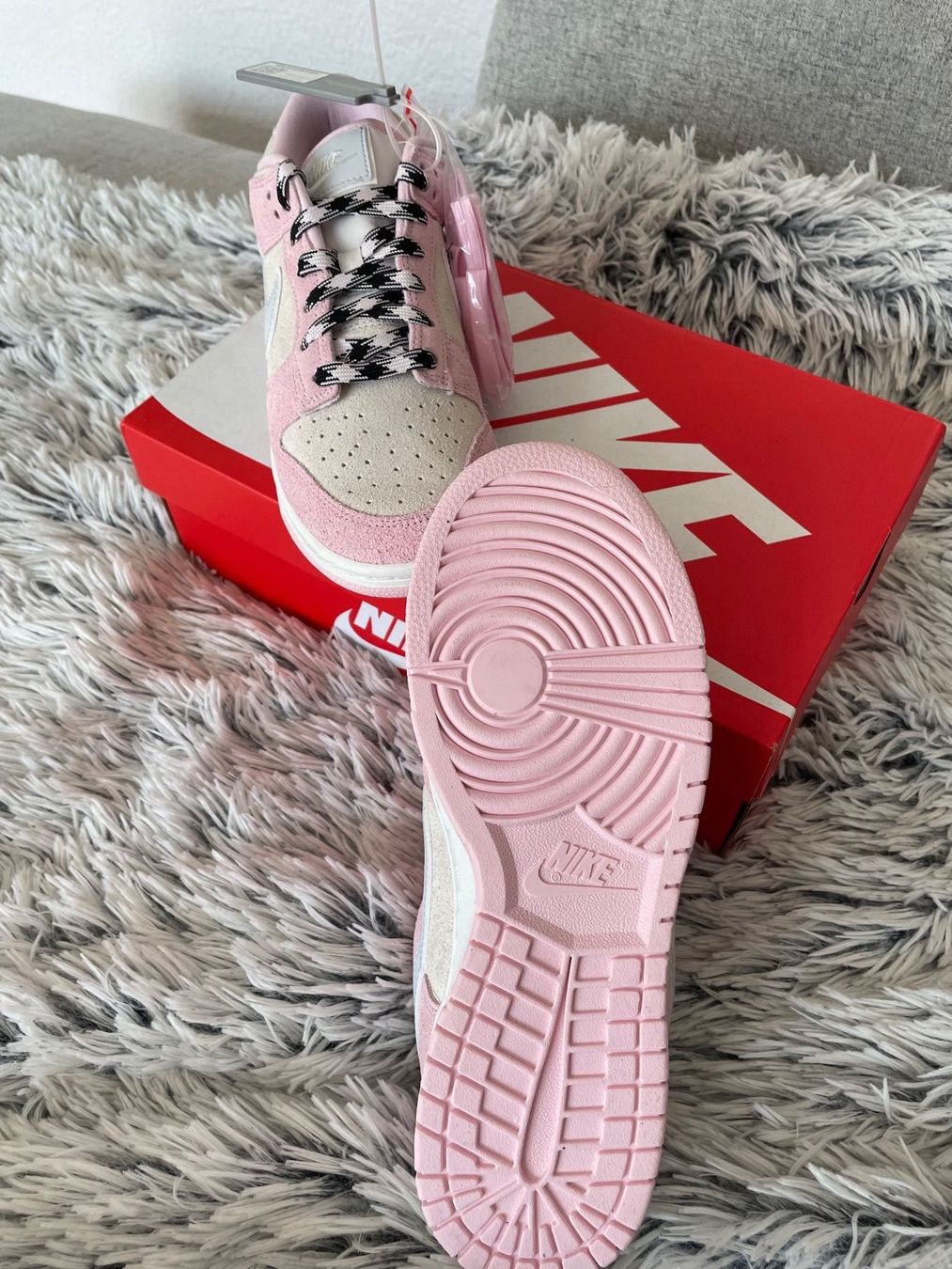 Nike Scarpe da donna: Nike Dunk Low LX "Pink Foam" – Nuovo e nell'imballaggio originale da Aarau Rohr venduto da Vanii97 4