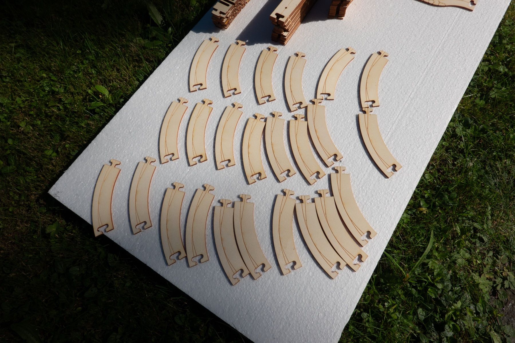 Faller Modelleisenbahnen: Faller Laser-Street Spur N – 104-teilig diverse Elemente – Neu (gemäss Beschreibung) aus Kilchberg ZH von  5