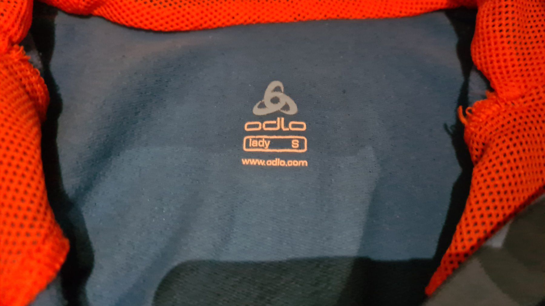 Odlo Jacken: Odlo Sport Outdoor Midlayer Softshell Trainer Jacke/ Lady S – Gebraucht aus Winterthur von stufaphi 4