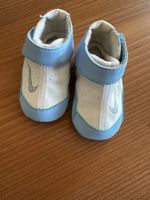Babyschuhe Nike Grösse 17, neu
