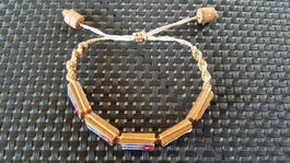 Handgemachte Holz-Armkette aus Kuba