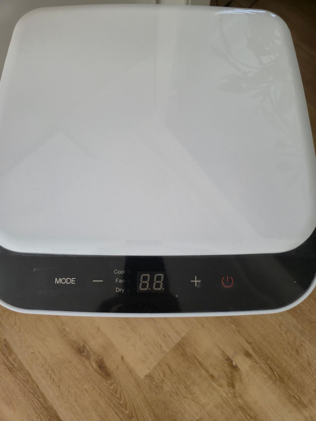 Condizionatori: Comfee Mobile Klimaanlage MPPH-07CRN7 – Usato da Binningen venduto da nini.vd