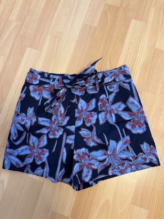Conbipel Sommer Shorts, Gr.40, Blumenmuster, neuwertig!