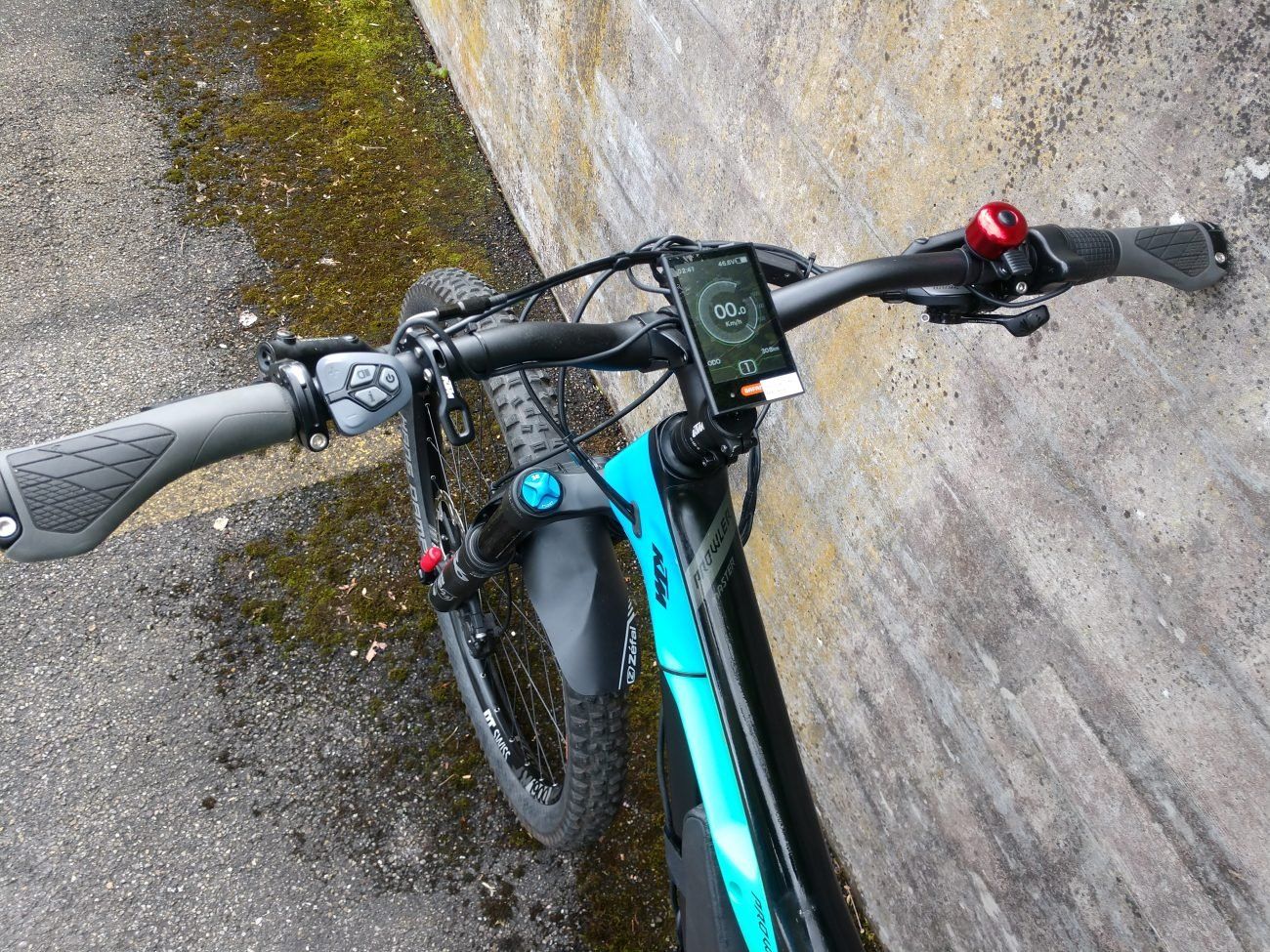 KTM Biciclette: KTM Prowler Master M Enduro Carbon E-MTB Bafang 1000W EBike – Usato da Kilchberg venduto da Iniminishort 6