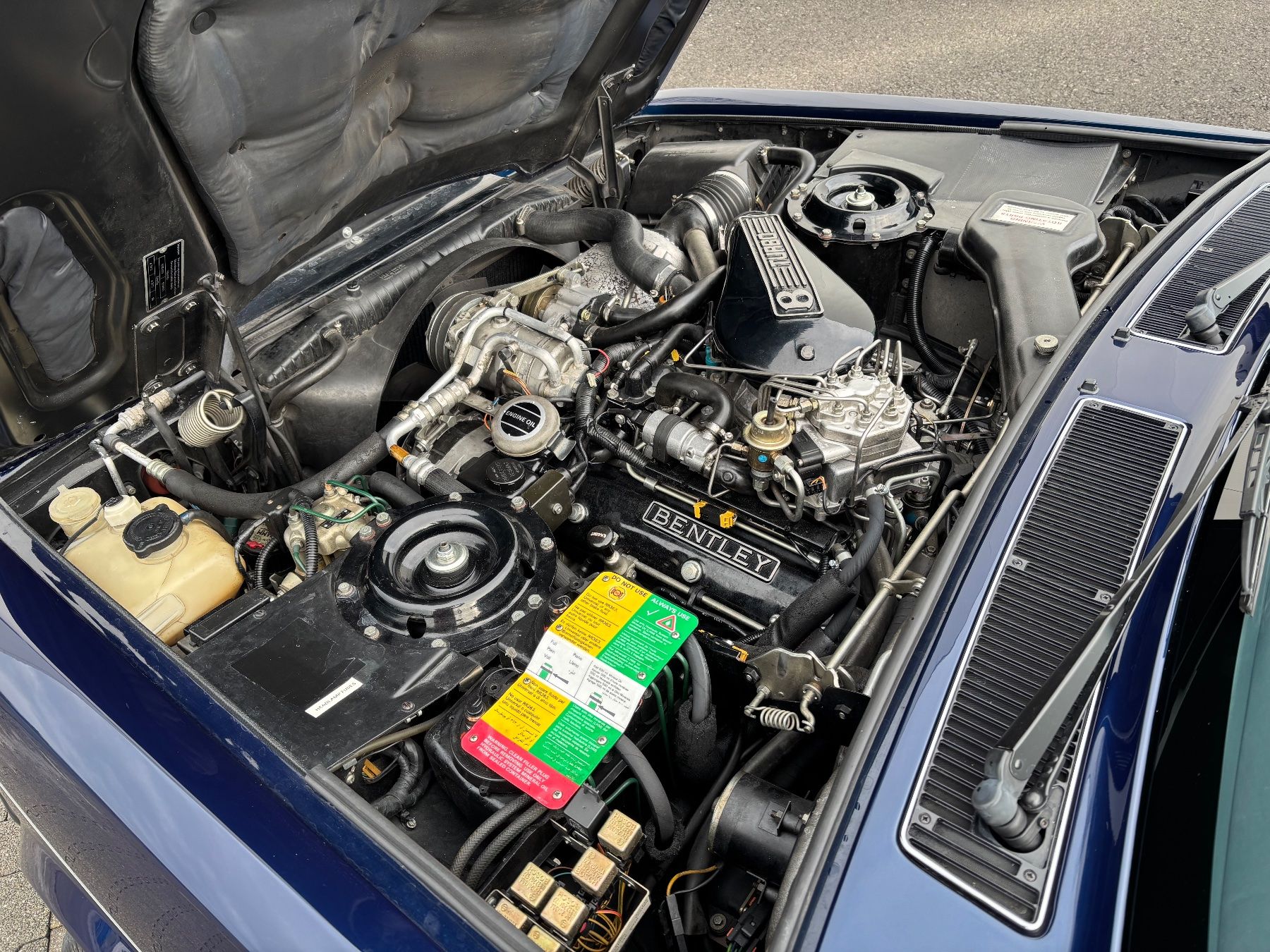 Bentley Automobili: Bentley Turbo R LWB – Usato da Küssnacht am Rigi venduto da Tupolew 6