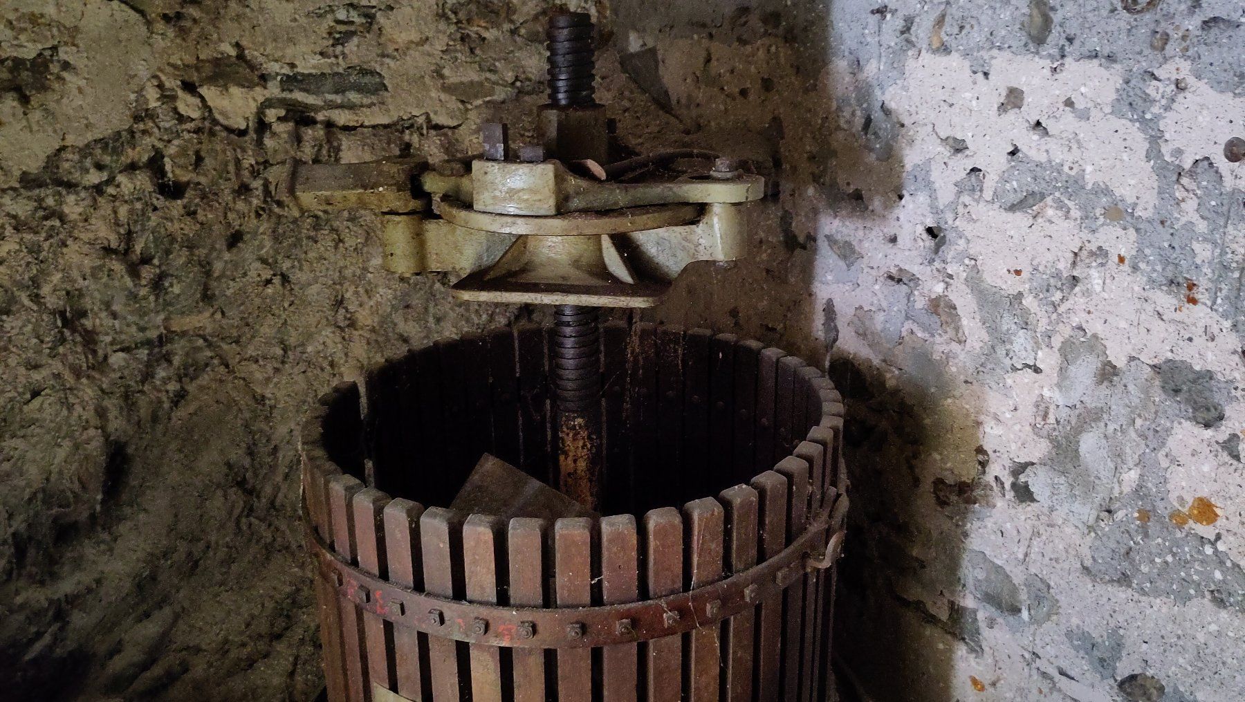 Tutte le macchine: Pressoir d'occasion à vendre – Usato da Chermignon-Bas venduto da eric_rey 1
