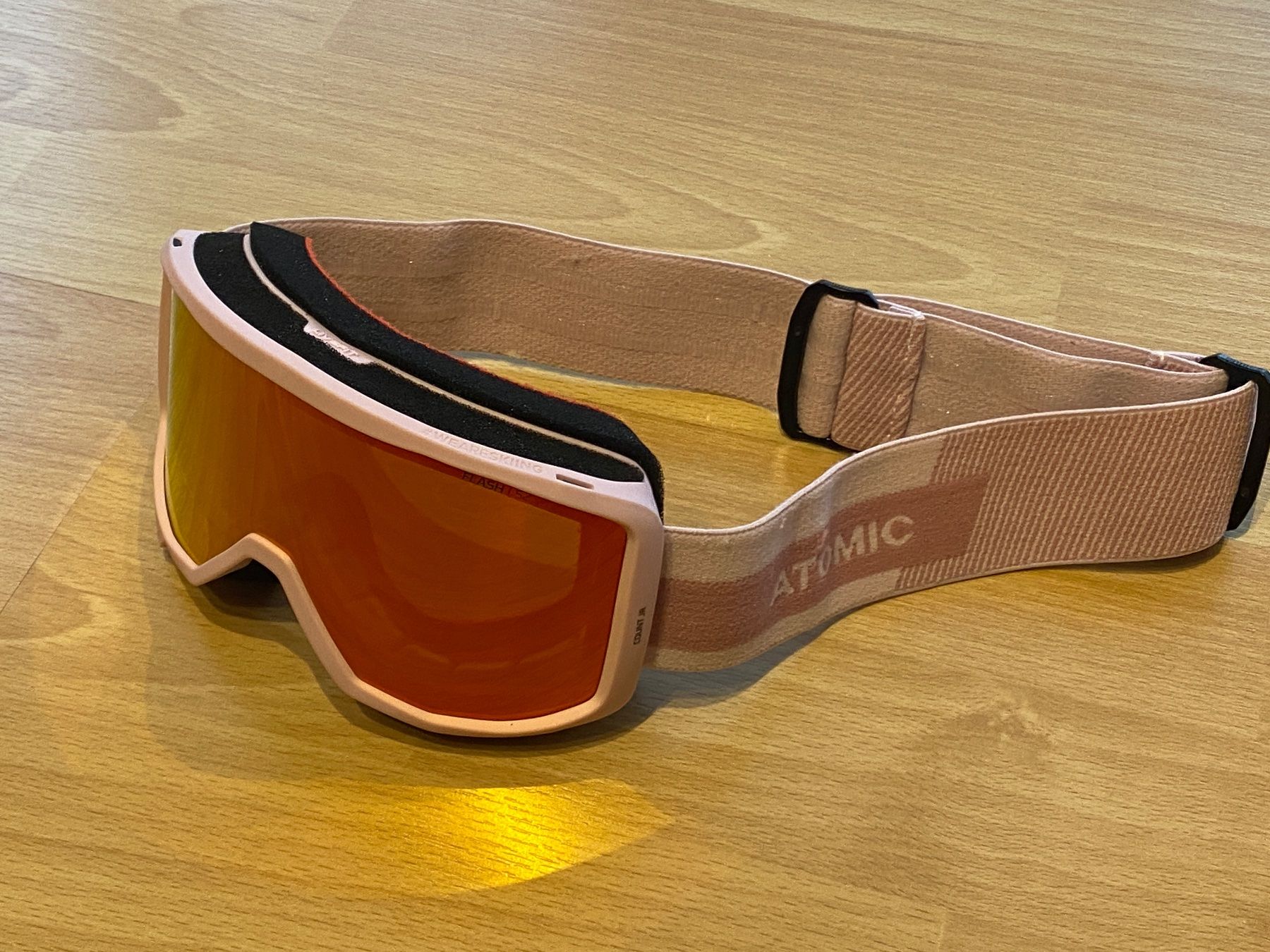 Giro Caschi: Skihelm Giro Gr. S inkl Skibrille Atomic – Nuovo (secondo la descrizione) da Schwarzenbach SG venduto da roto06 4