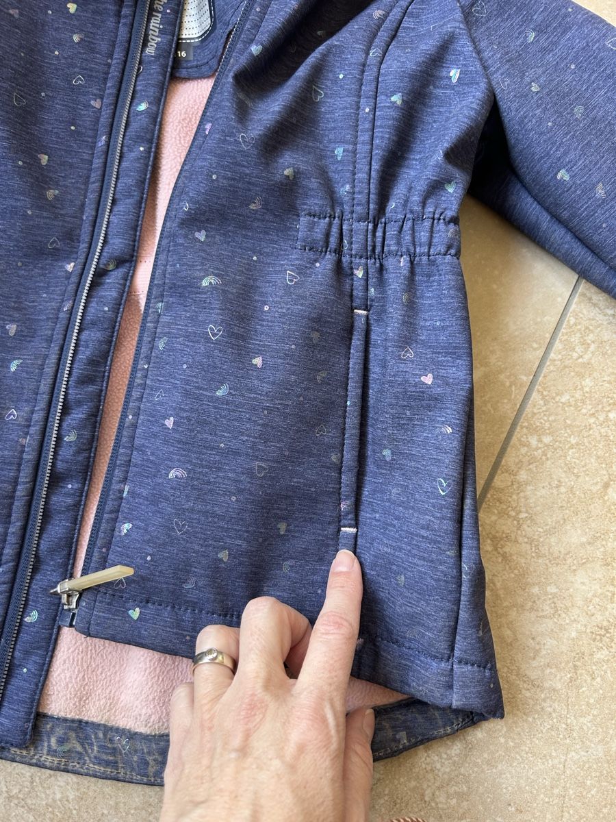 C&A Jacken & Mäntel: Softshell Jacke Gr.110/116 – Gebraucht aus Birmensdorf ZH von LXro 2