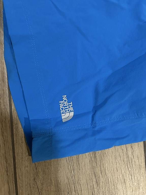 Pantalons: The North Face Shorts Gr. 40 – D'occasion à Willisau par Geissbock11 1