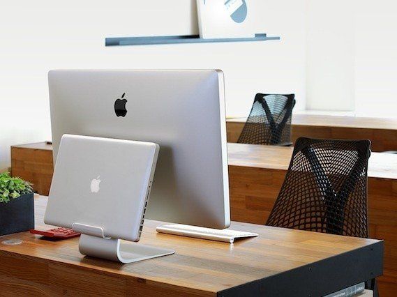 Staffa per monitor: APPLE IMAC MACBOOK NOTEBOOK HALTERUNG – Usato da Wildegg venduto da Swiss.Olympia