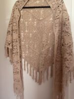 Elegante Stola, beige, mit Fransen - Herbst Angebot!