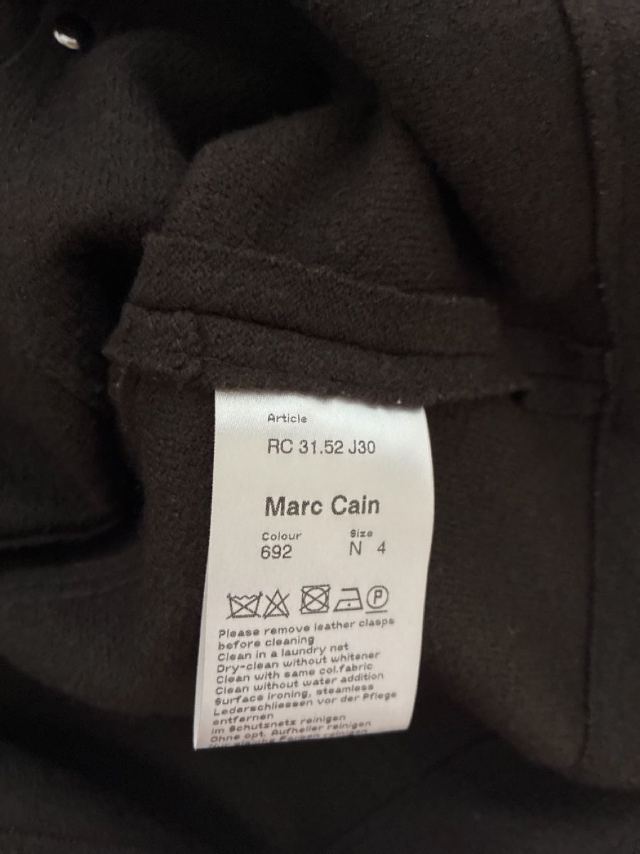 Jacken: Marc Cain Jacke – Gebraucht aus Cheyres von zwischendurch 1