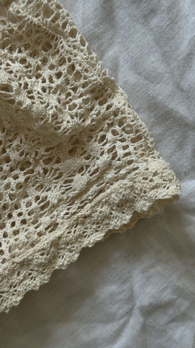 Gilet & Giacche senza maniche: Vintage Häkelweste Creme Gr. S/M – Usato da Zürich venduto da Aya03 3