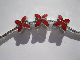 2 Grosslochperlen, Beads, Metallperlen Blüte, rot