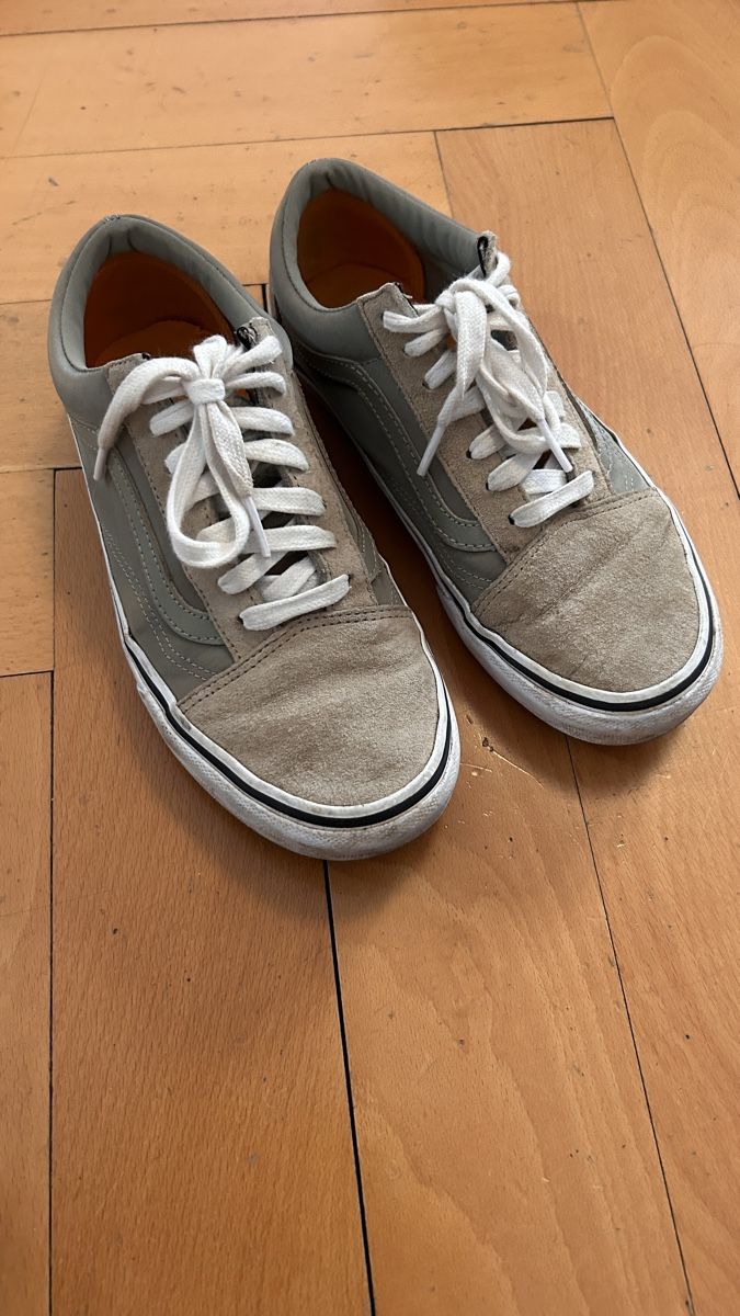 Vans Chaussures hommes: Vans Old Skool Sneaker, grau Gr. 36.5 – D'occasion à Zürich par DeeDaaFee 1