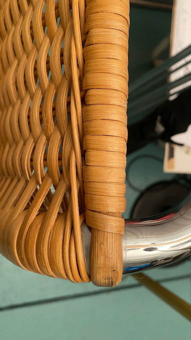 Thonet Sedie: Designklassiker M10 M.v.der Rohe Thonet Version mit Geflecht – Usato da Bern venduto da Ensadinado 1