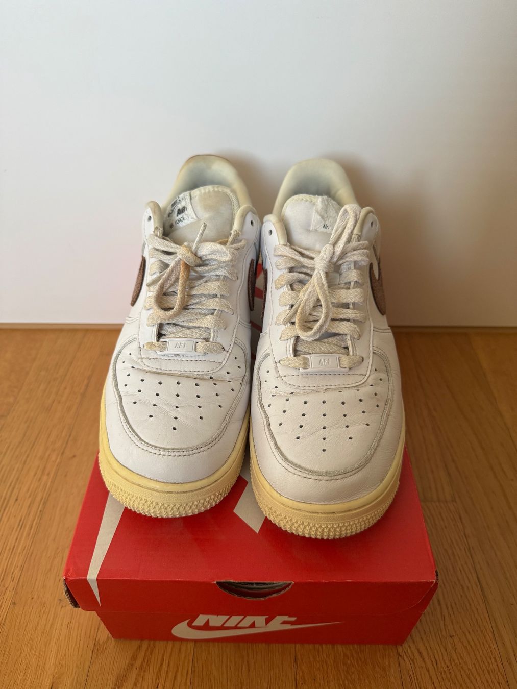 Nike Scarpe da uomo: Nike Air Force 1 Gr:41 Kokosnuss – Usato da Sissach venduto da Kicks13 1