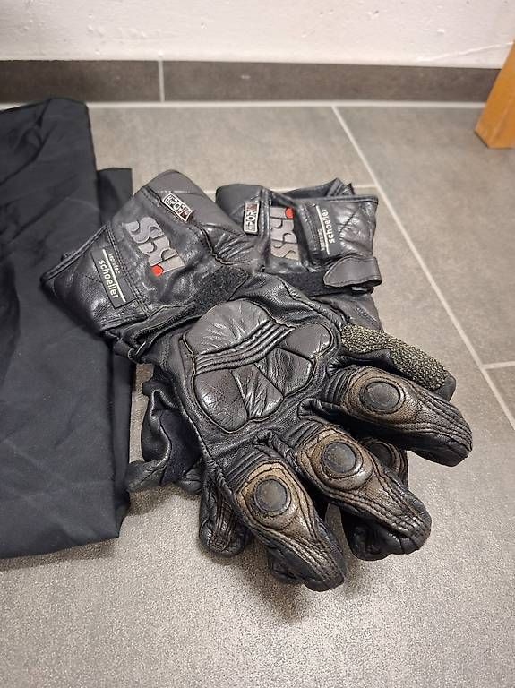 Lotti di vestiti: Motorradzubehör top Marken – Usato da Horn venduto da G_mueller 4