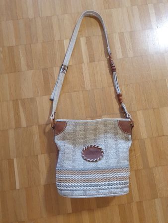 Damen Tasche in gutem Zustand