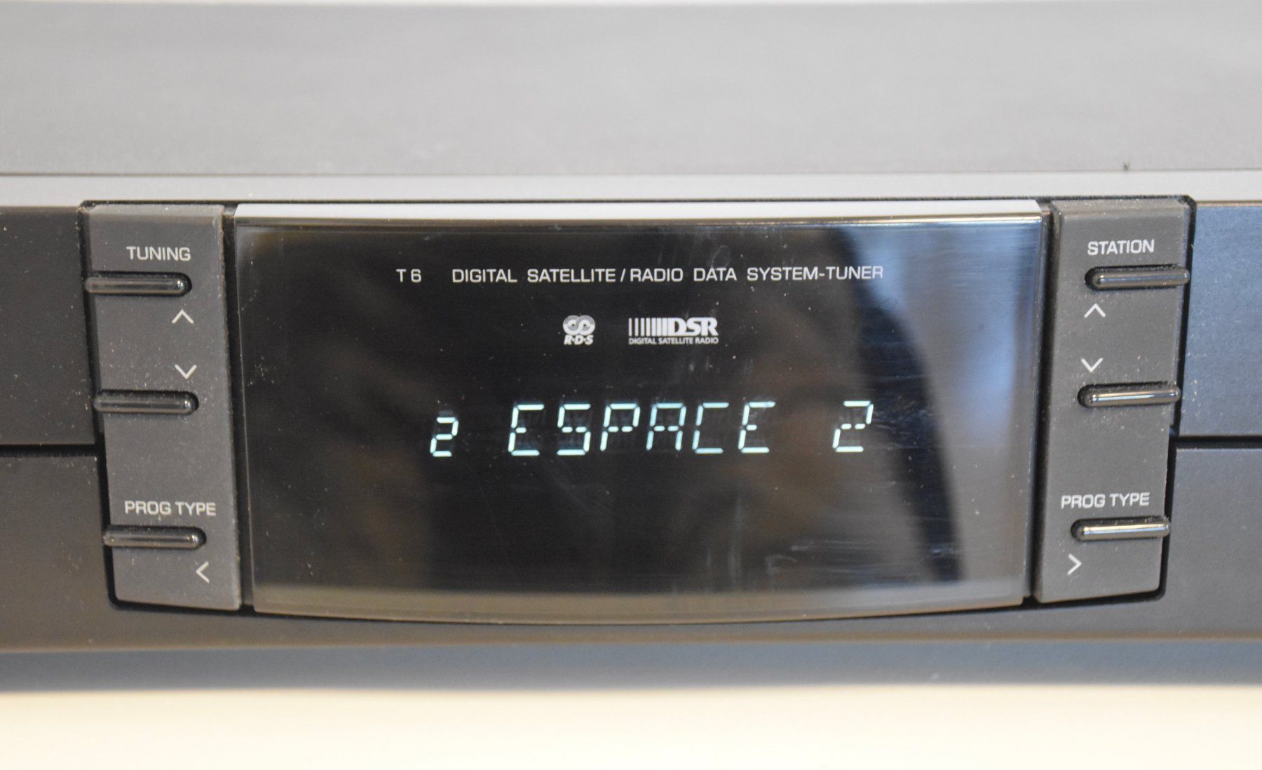 Grundig Radios: Tuner Grundig Fine Arts T6 – Gebraucht aus Fribourg von Maiko0 6