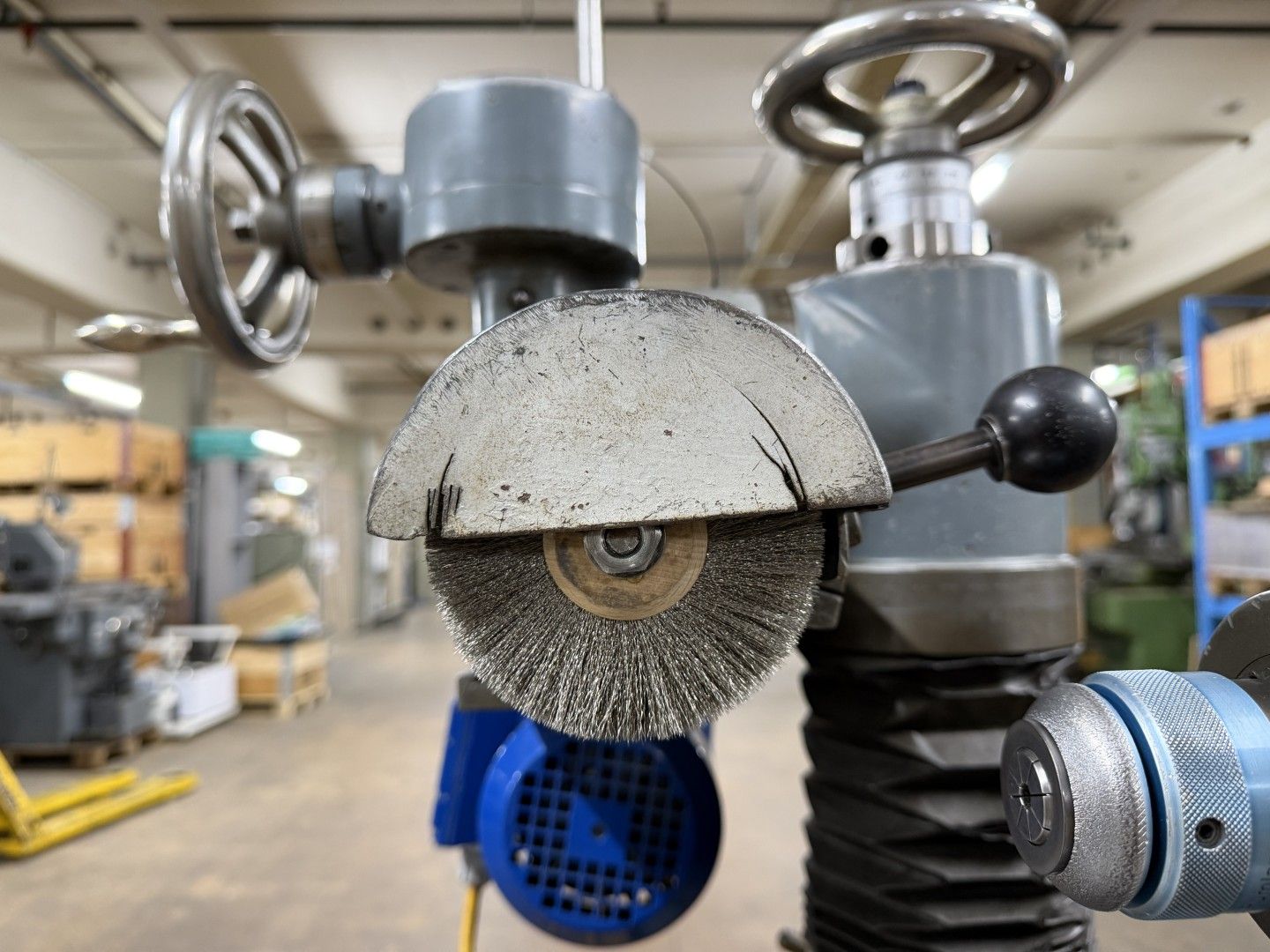 Altro per industria metallurgica: Werkzeugschleifmaschine – Usato da Zuchwil venduto da dragosmd-maschinen 3
