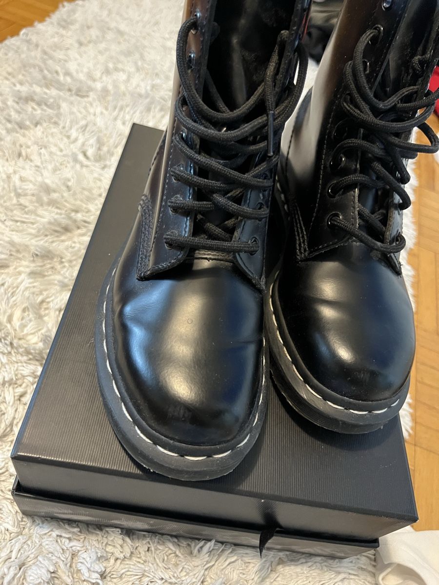 Dr. Martens Scarpe da donna: Dr. Martens – Nuovo (secondo la descrizione) da Moudon venduto da cin_6rxj