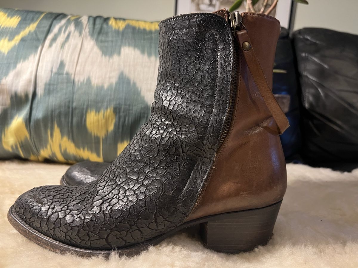 Scarpe da donna: These Boots are made for walking! – Usato da Bern venduto da Recyclereuserefuse 1