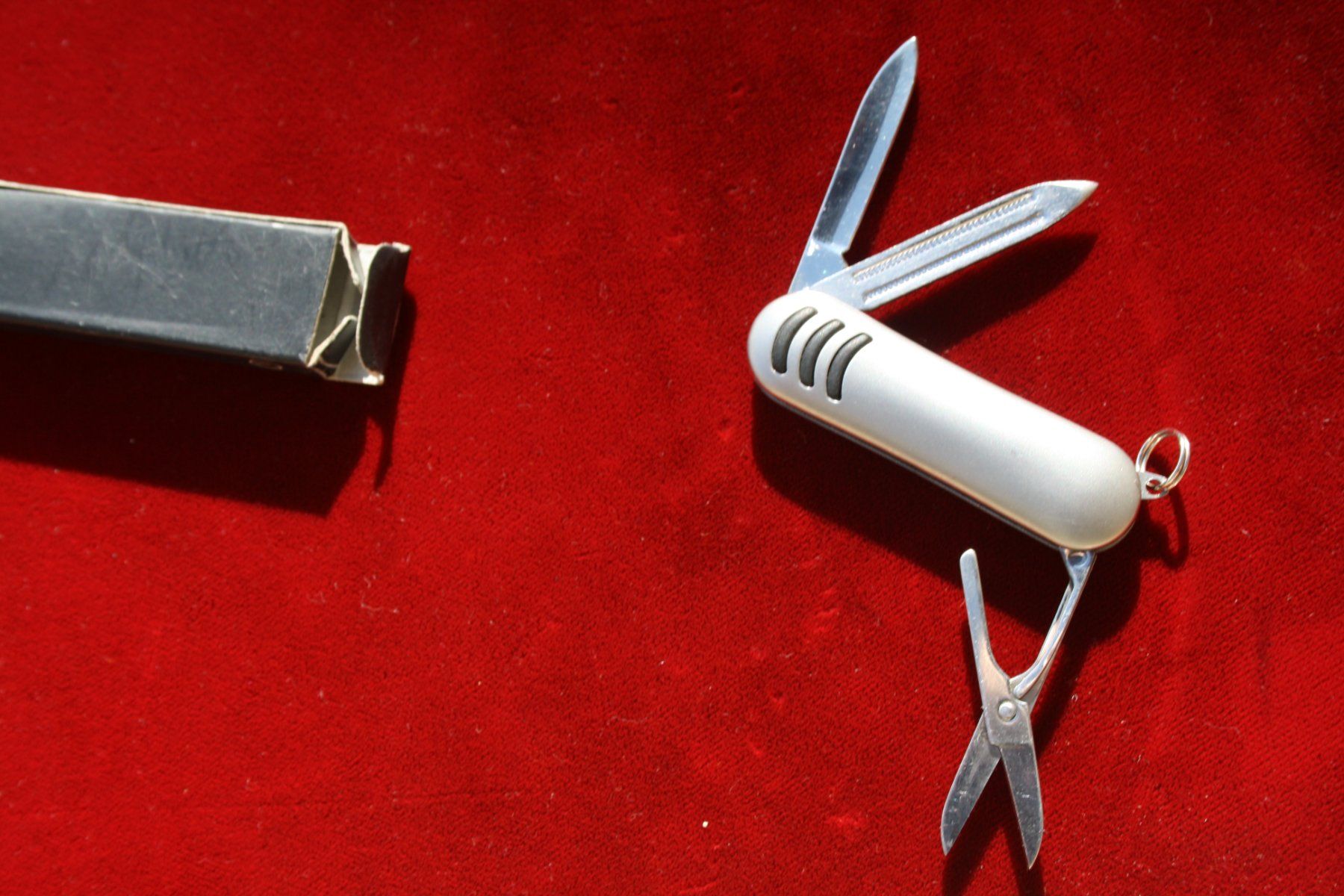 Coltelli tascabile: SACKMESSER TASCHENMESSER KLEIN – Usato da Wauwil venduto da Pneuedy 1