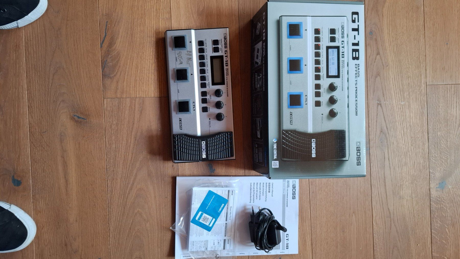 Strumenti musicali: Bass Pedale und Bord – Usato da Rothenfluh venduto da die_dz2s