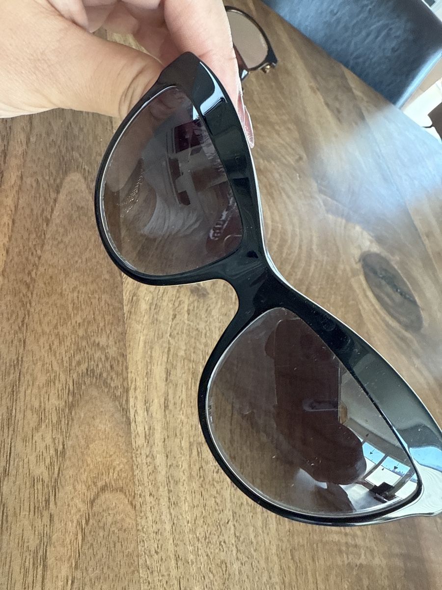 Brillen & Gläser: Burberry Sonnenbrille – Gebraucht aus Dietwil von schiwi
