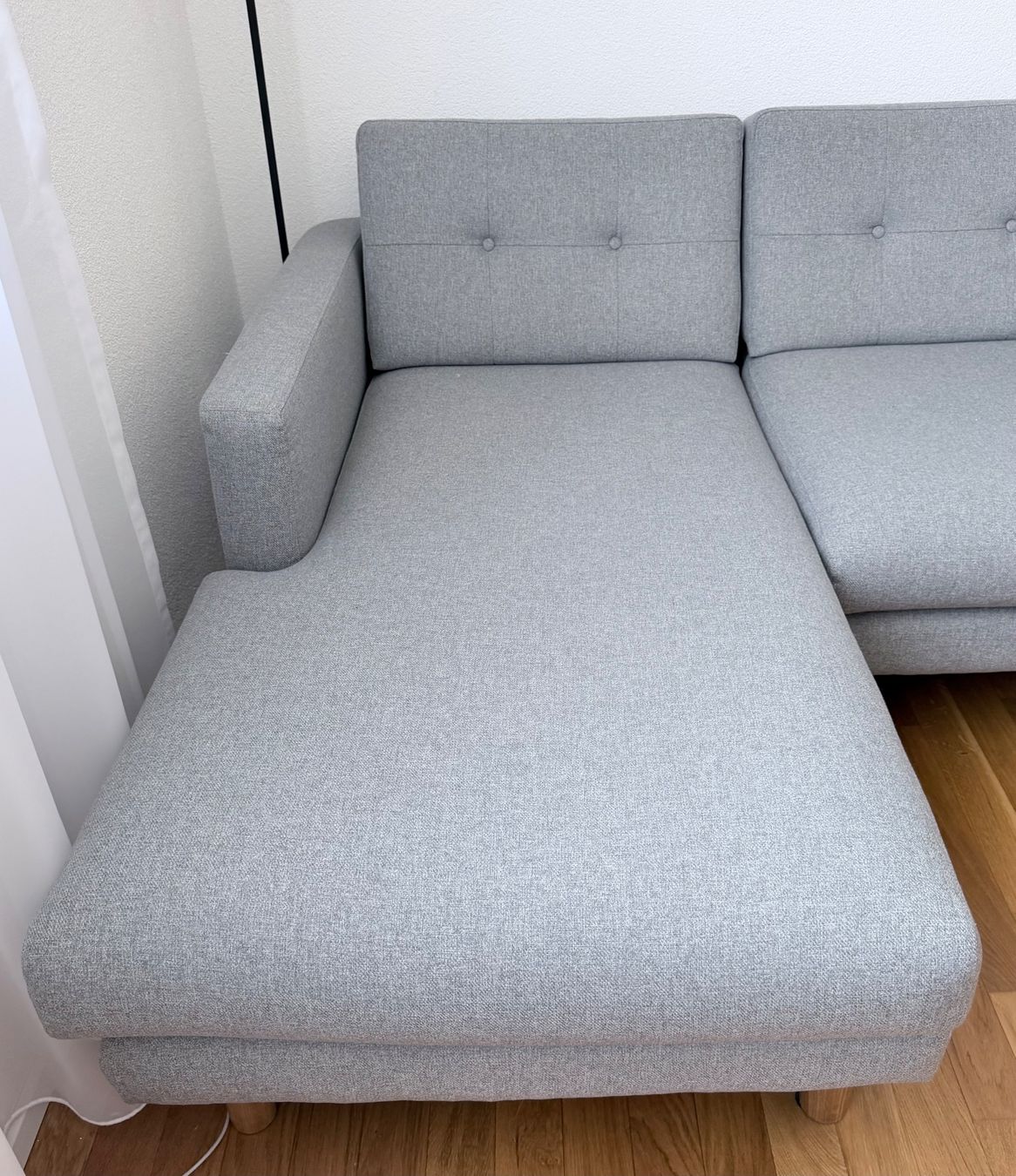 Sofacompany Divani: SOFACOMPANY Conrad Sofa mit Récamiere links, light grey – Usato da Grenchen venduto da lrwdmr 2
