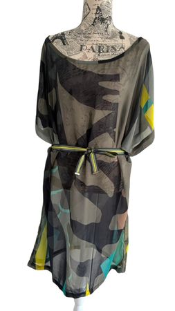 828CV – Robe fine trend by captain tortue – Taille 3 (L)